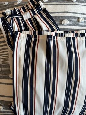 Navy & Ivory Vertical Stripe Cropped Pants